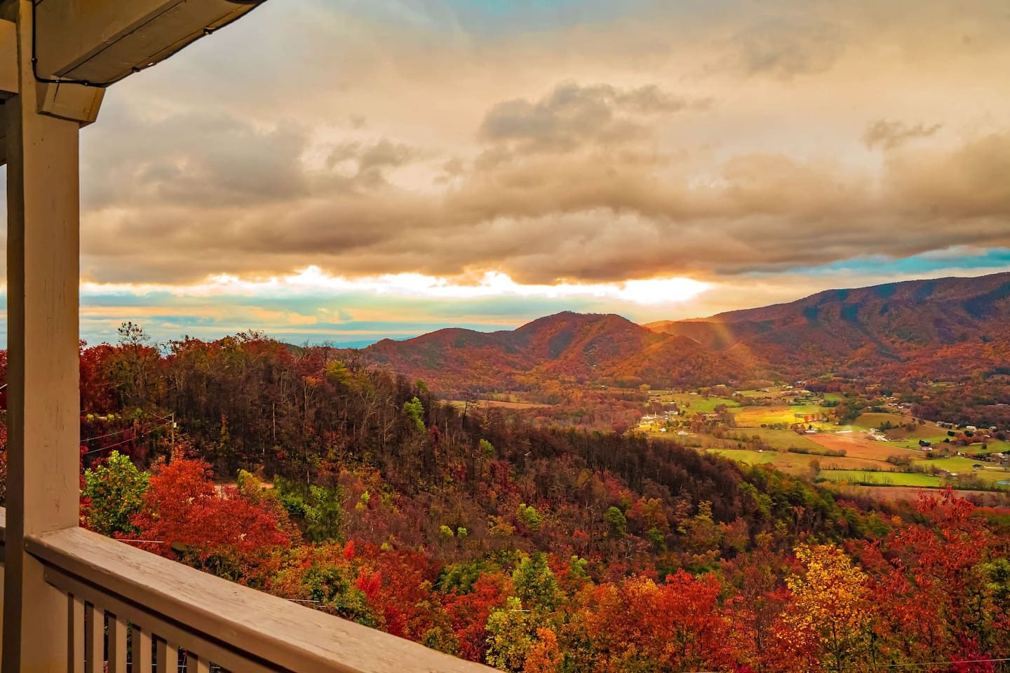 Tanasi Lodge Weddings Retreats Family Getaways Gatlinburg 378529