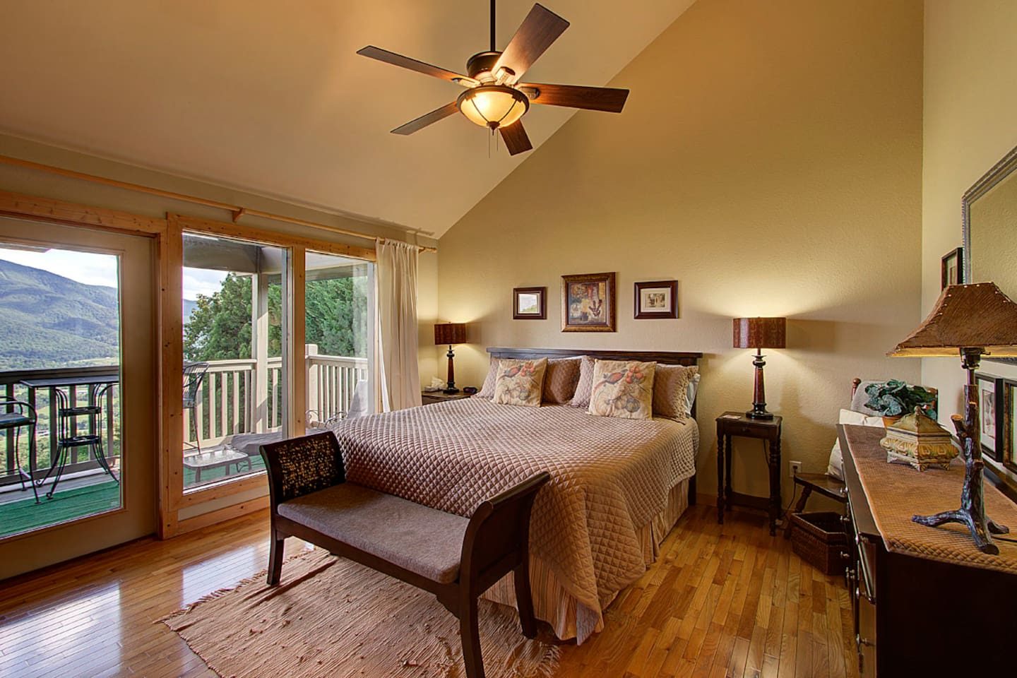 Tanasi Lodge Weddings Retreats Family Getaways Gatlinburg 378529