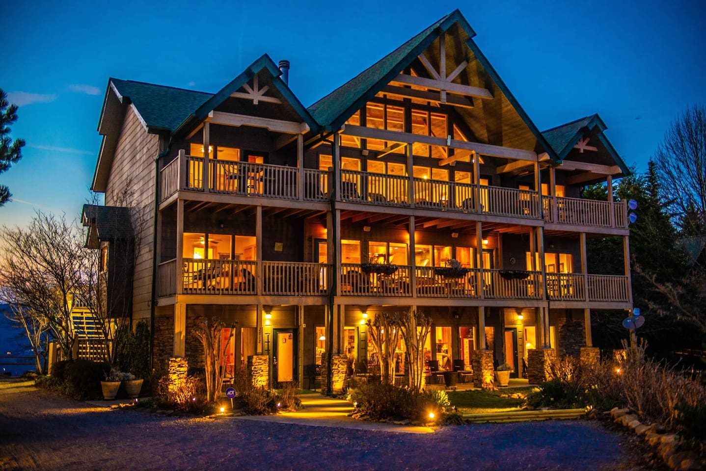 Tanasi Lodge Weddings Retreats Family Getaways Gatlinburg 378529