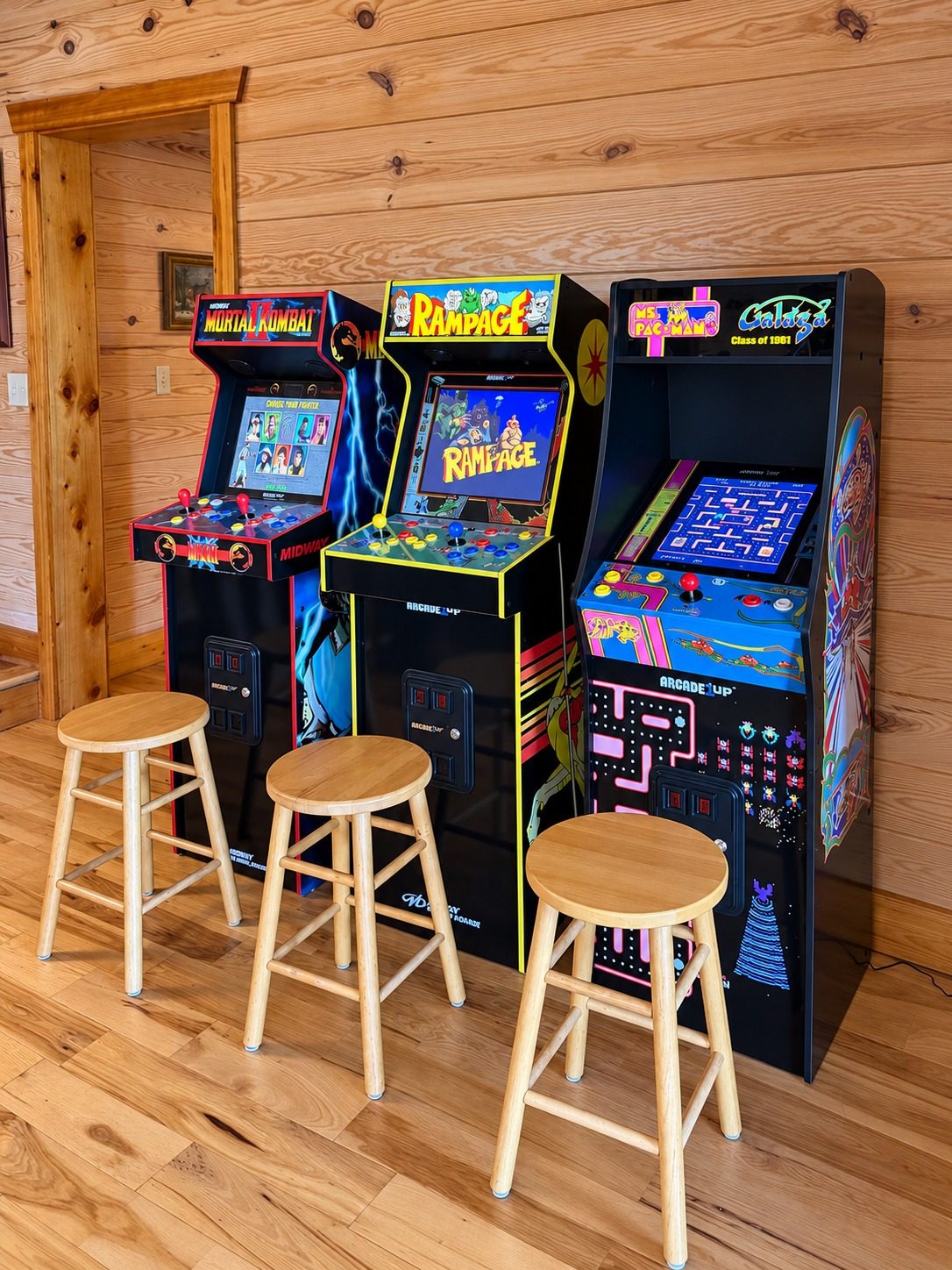 Step into the arcade room and battle it out on classic Mortal Kombat, Rampage and Ms. Pac-Man/Galaga cabinets. Grab a stool, pick your player and let the high-score rivalry begin.