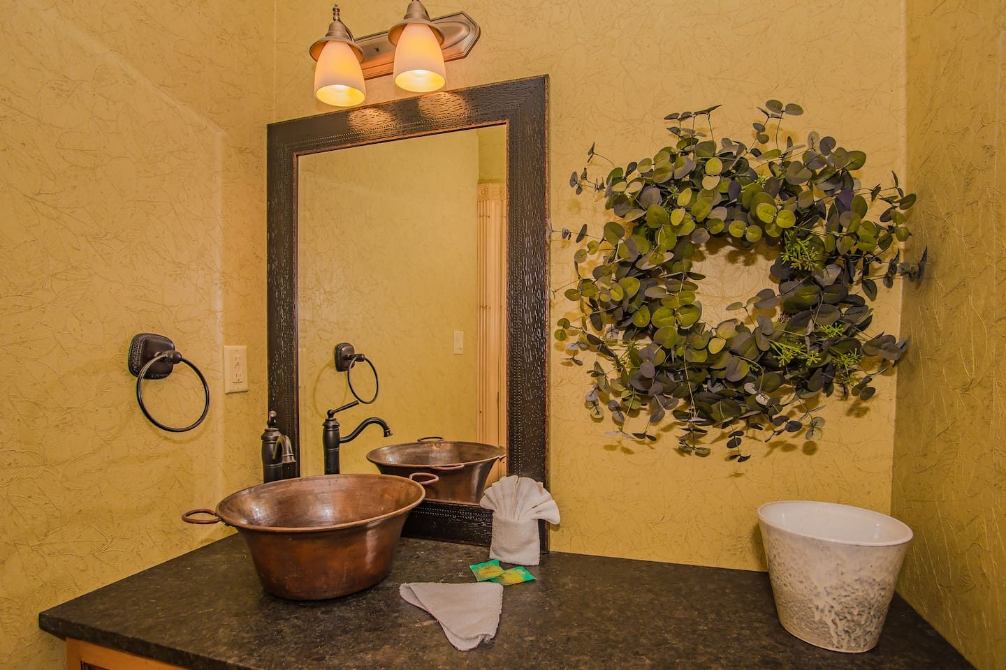 Splashing At The Bluff Indoor Pool Gatlinburg Pigeon Forge 514972