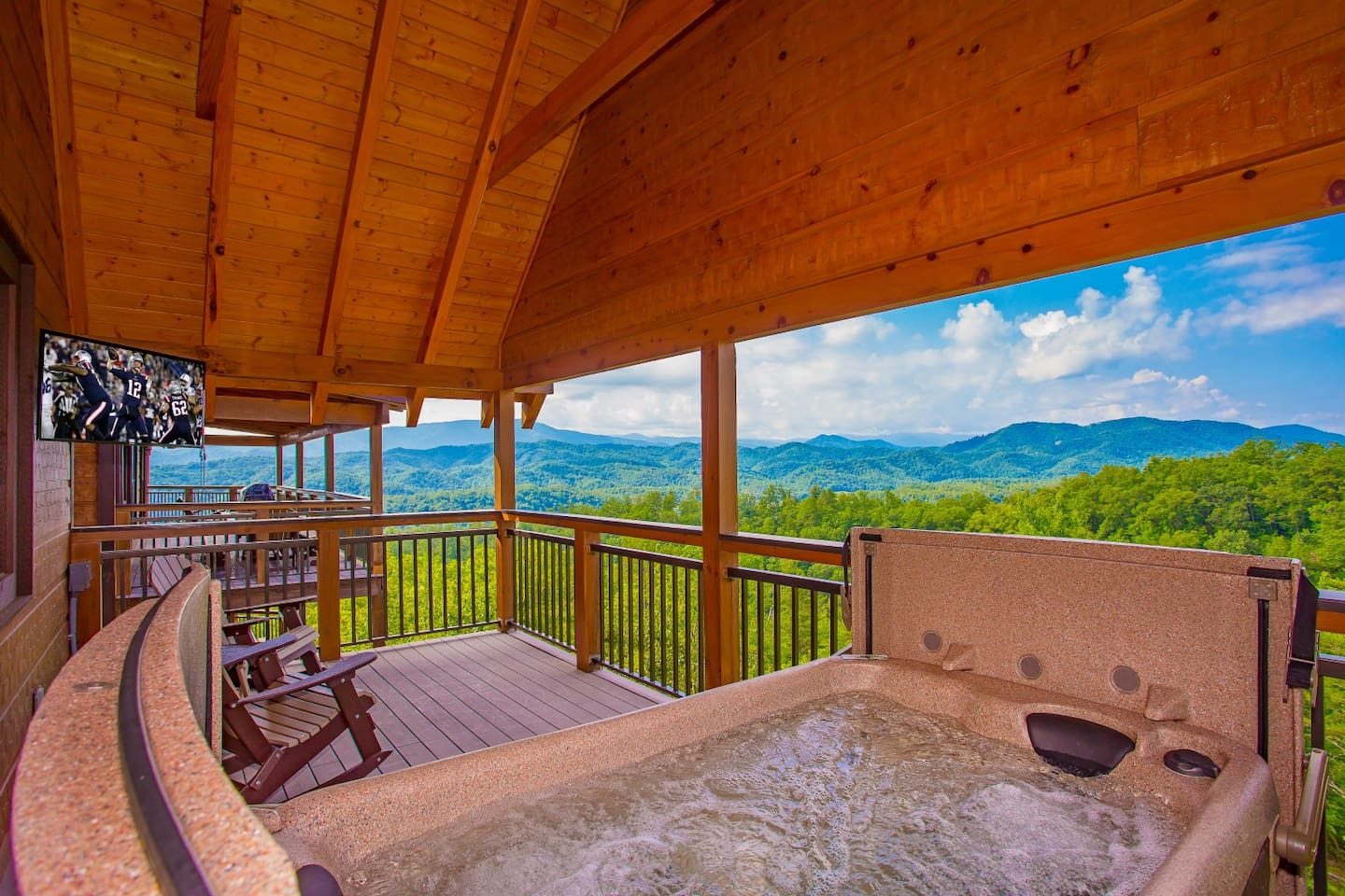 Splashing At The Bluff Indoor Pool Gatlinburg Pigeon Forge 514972