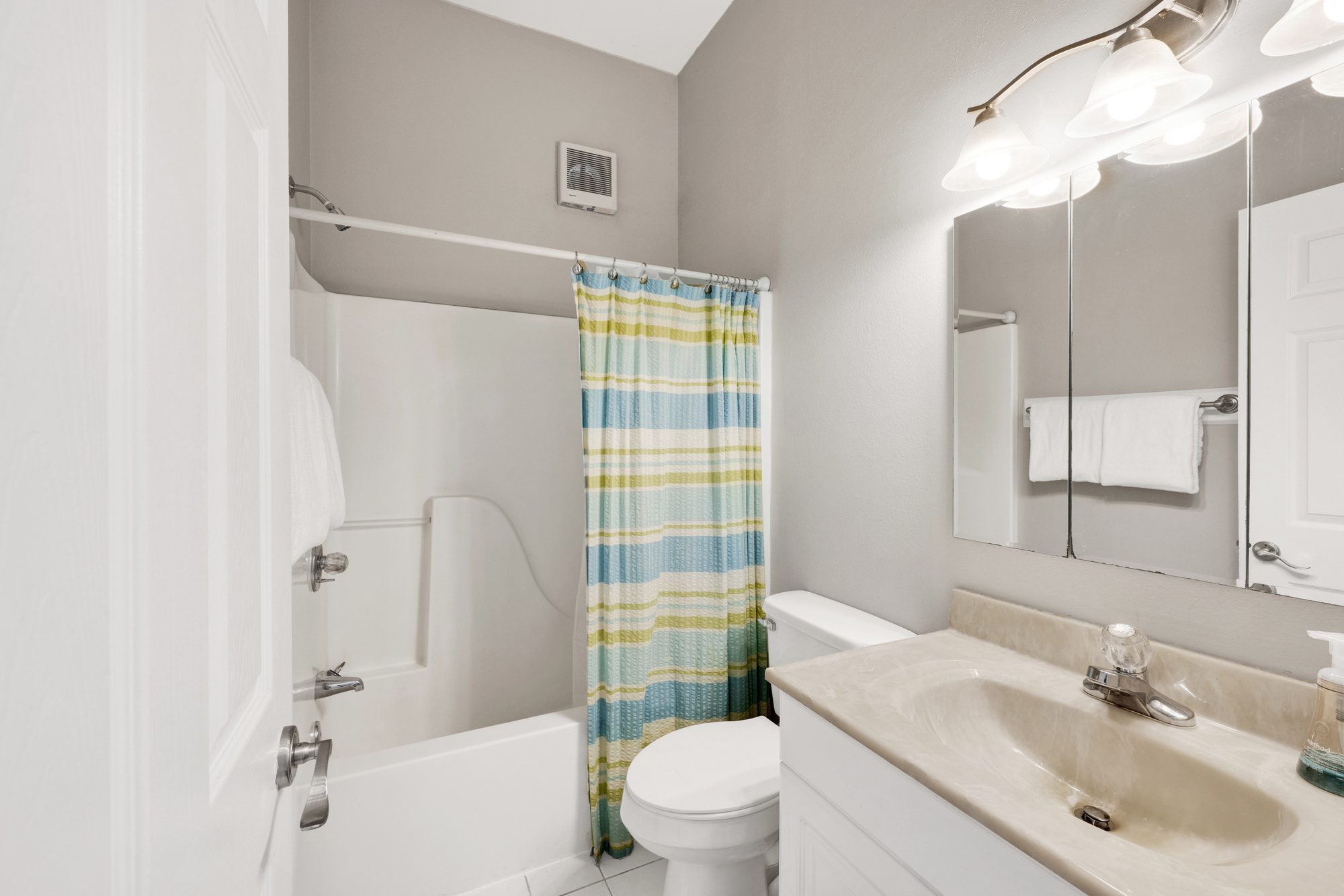 Gulf Shores Duplex A Beachfront Pool 4Bd Sleeps 12 519376